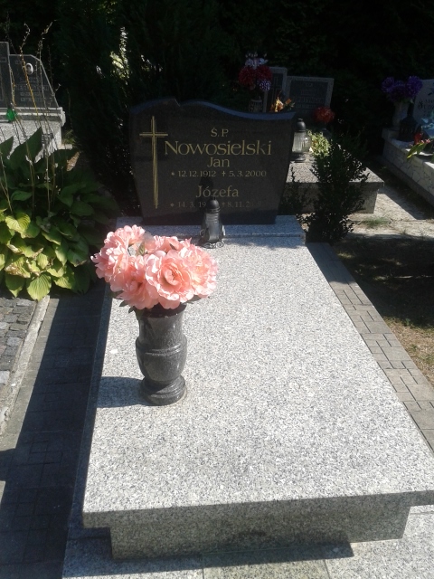 Jan NOWOSIELSKI 1912 Jastrzębie-Zdrój - Grobonet - Wyszukiwarka osób pochowanych