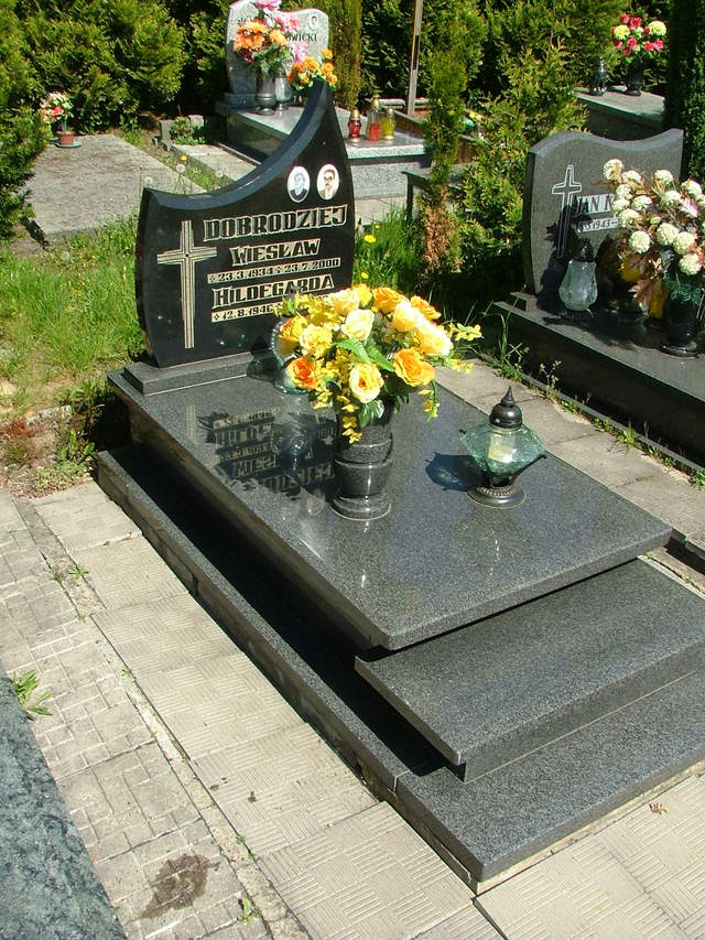 Hildegarda DOBRODZIEJ 1946 Jastrzębie-Zdrój - Grobonet - Wyszukiwarka osób pochowanych