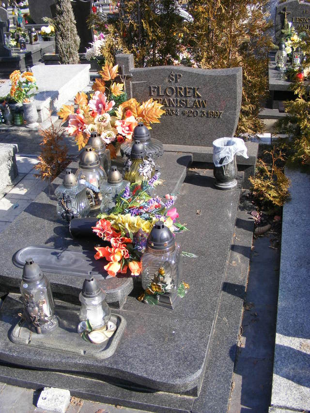 Krystyna FLOREK 1941 Jastrzębie-Zdrój - Grobonet - Wyszukiwarka osób pochowanych