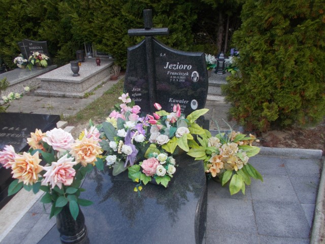 Franciszek JEZIORO 1937 Jastrzębie-Zdrój - Grobonet - Wyszukiwarka osób pochowanych