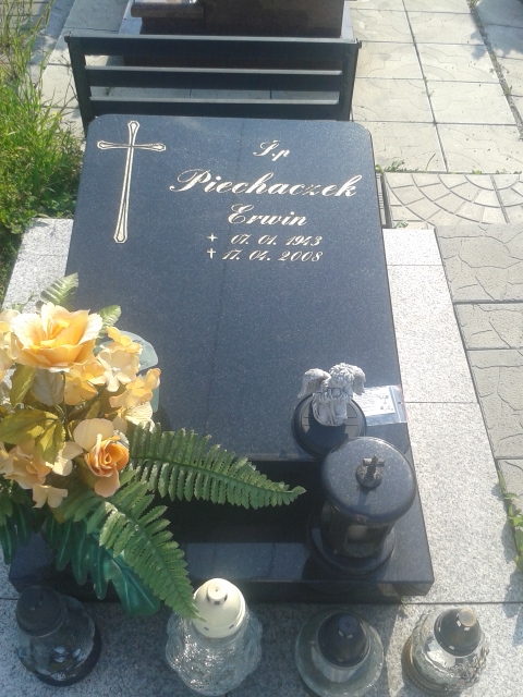 Erwin PIECHACZEK 1943 Jastrzębie-Zdrój - Grobonet - Wyszukiwarka osób pochowanych