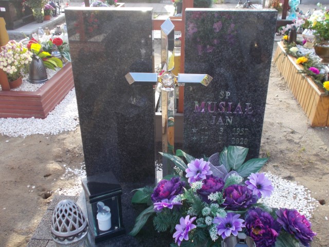 Danuta MUSIAŁ 1960 Jastrzębie-Zdrój - Grobonet - Wyszukiwarka osób pochowanych