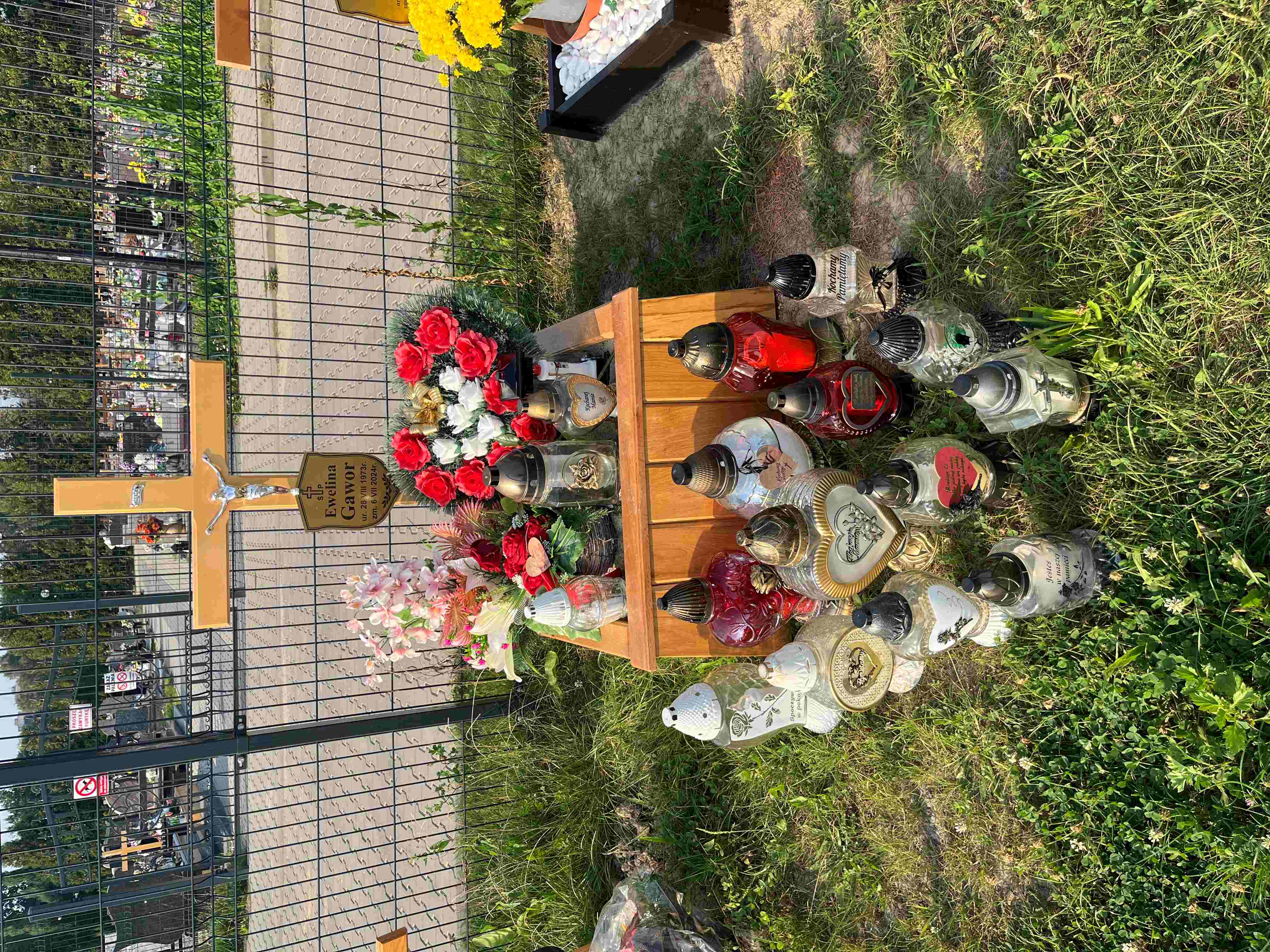 Ewelina GAWOR 1973 Jastrzębie-Zdrój - Grobonet - Wyszukiwarka osób pochowanych