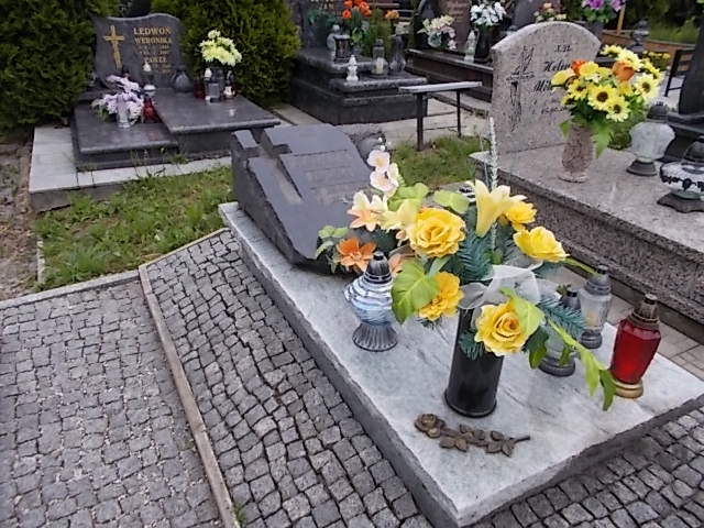 Iwona KLIMEK 1972 Jastrzębie-Zdrój - Grobonet - Wyszukiwarka osób pochowanych